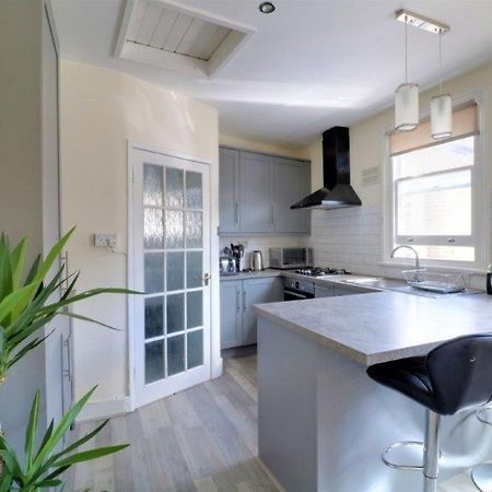 Replingham Road Apartment Лондон Экстерьер фото
