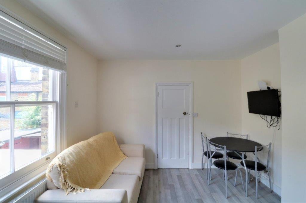 Replingham Road Apartment Лондон Экстерьер фото